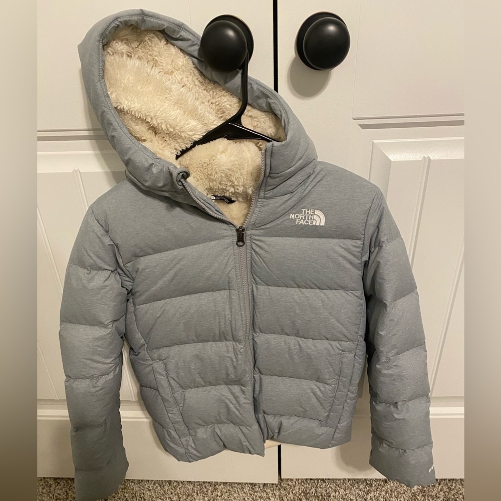 North face girls jacket size 10/12.